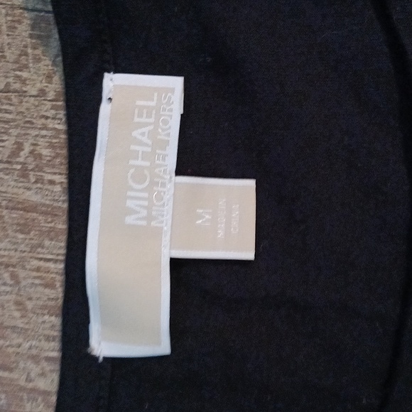 Michael Kors top long sleeve black 🖤 - Picture 3 of 5
